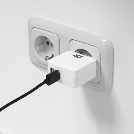 ACT USB lader 2-poorts 30W met één poort Quick Charge wit